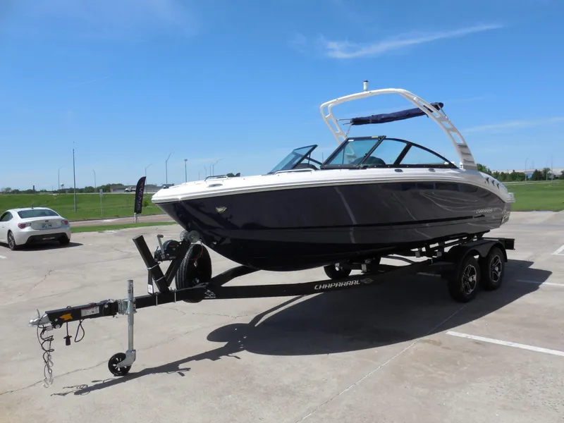 Slide: The Image of Chaparral 21 Surf 2025 - 6