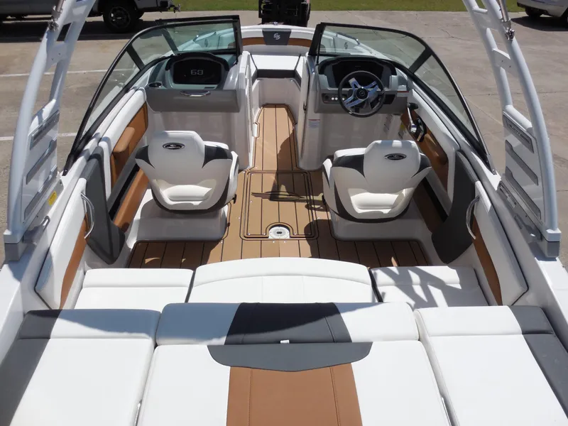 Slide: The Image of Chaparral 21 Surf 2025 - 8