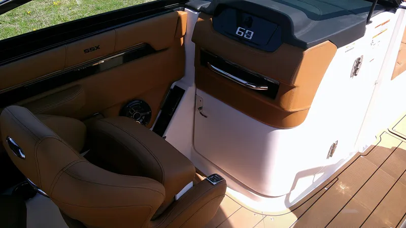 Slide: The Image of Chaparral 2870 SSX 2025 - 12