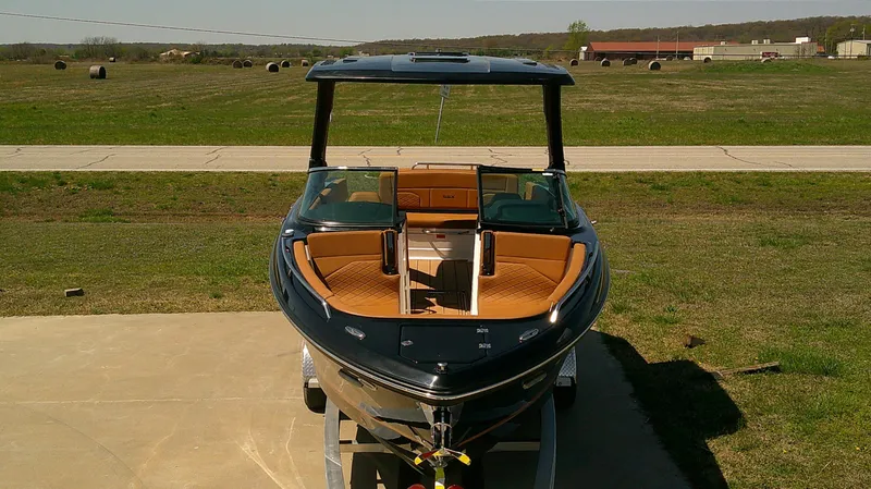 Slide: The Image of Chaparral 2870 SSX 2025 - 4