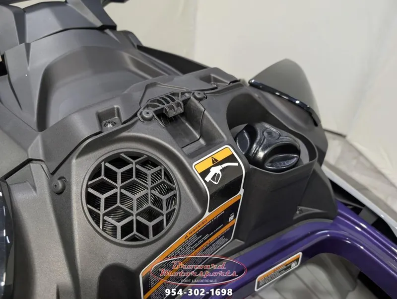 Slide: The Image of Sea-Doo GTI SE 130 2025 - 18