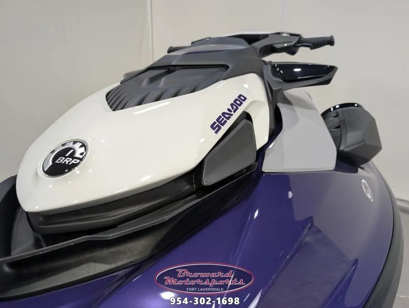 Slide: The Image of Sea-Doo GTI SE 130 2025 - 19