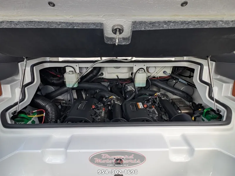 Slide: The Image of Scarab SB235W 2026 - 43