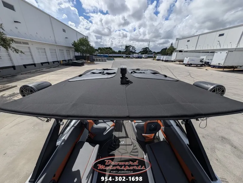 Slide: The Image of Scarab SB235W 2026 - 45