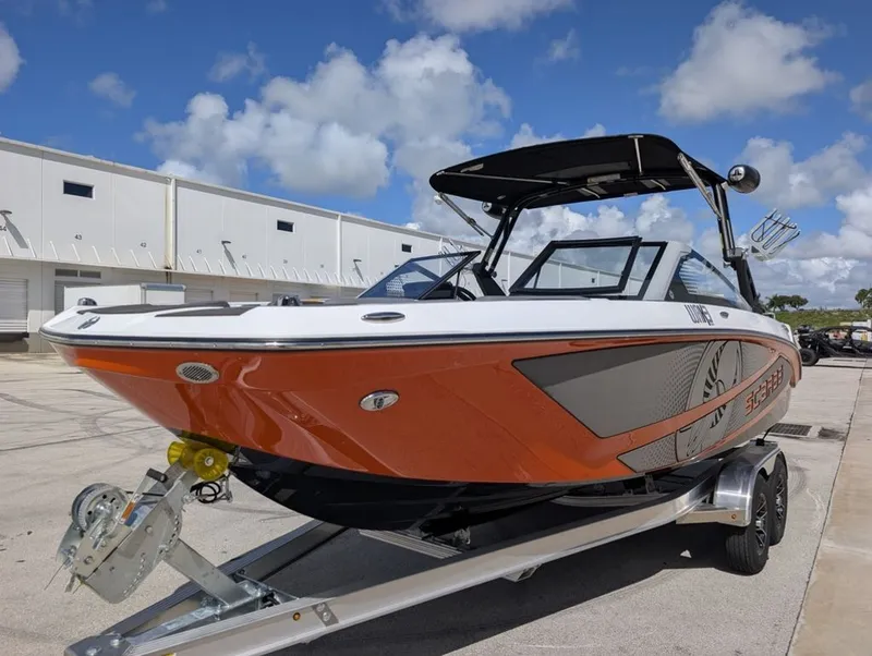 Slide: The Image of Scarab SB235W 2026 - 54