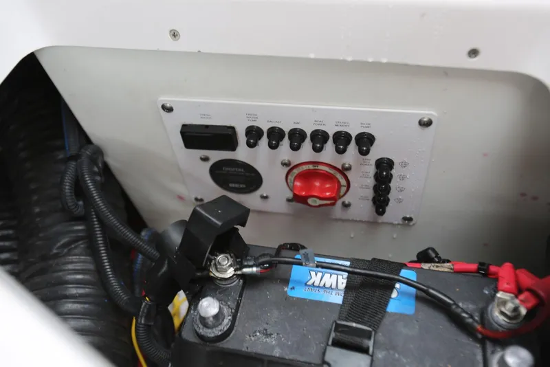 Slide: The Image of Scarab 255 Impulse 2017 - 50