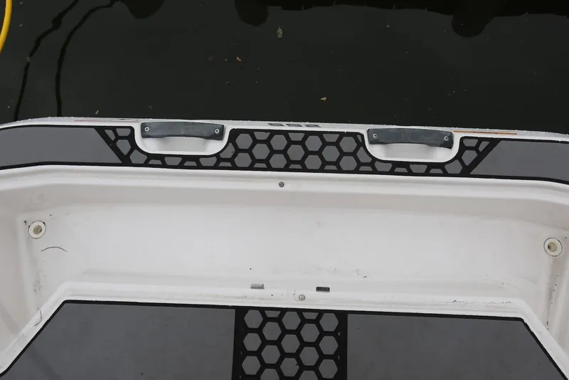 Slide: The Image of Scarab 255 Impulse 2017 - 57