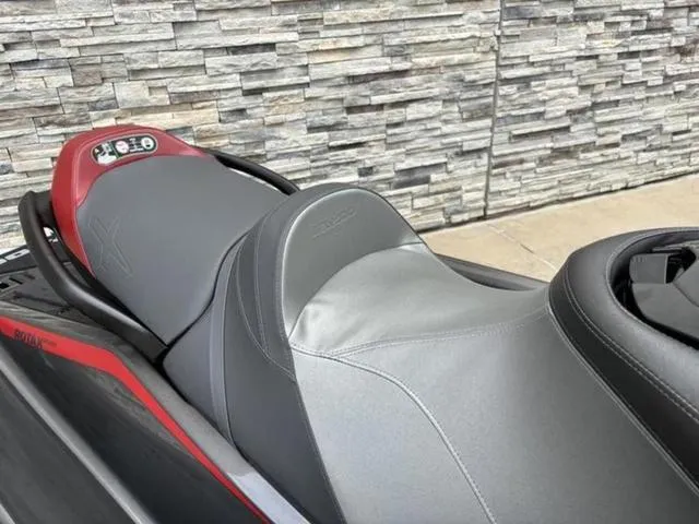 Slide: The Image of Sea-Doo GTR 2025 - 10