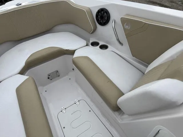 Slide: The Image of Scarab 255 H.O. 2016 - 21