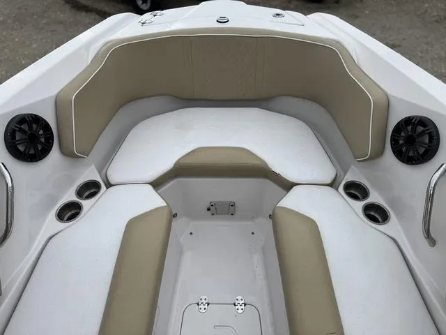 Slide: The Image of Scarab 255 H.O. 2016 - 22