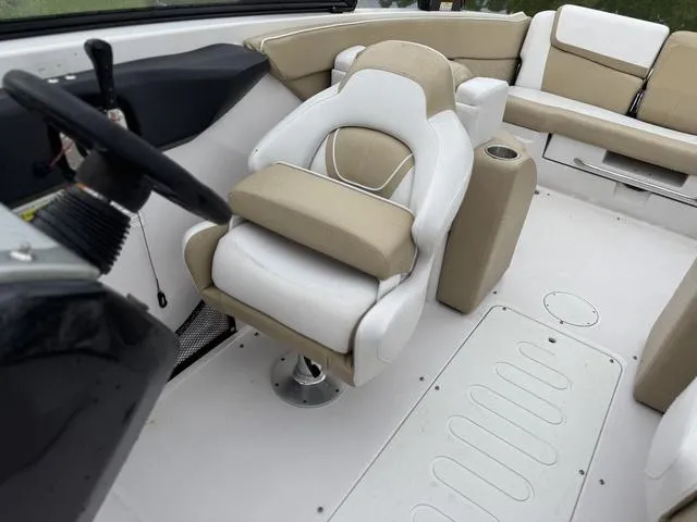 Slide: The Image of Scarab 255 H.O. 2016 - 25