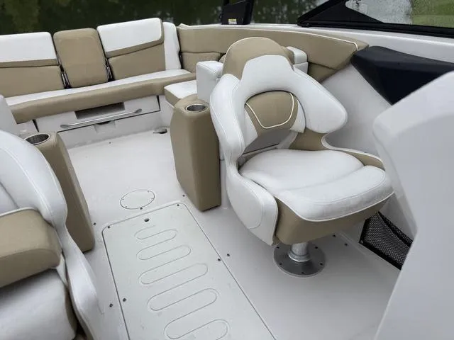 Slide: The Image of Scarab 255 H.O. 2016 - 26