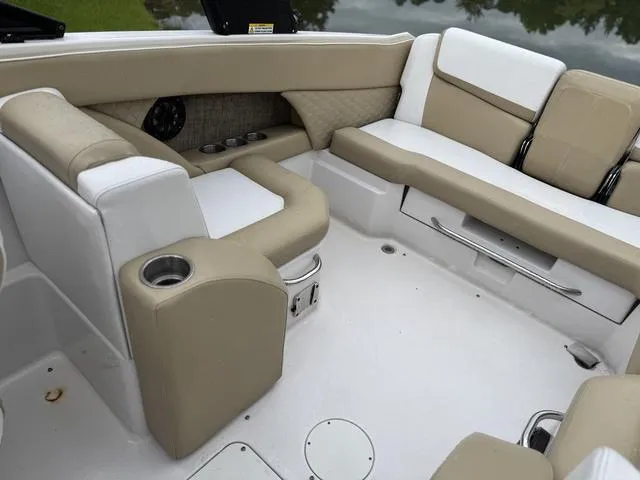 Slide: The Image of Scarab 255 H.O. 2016 - 28