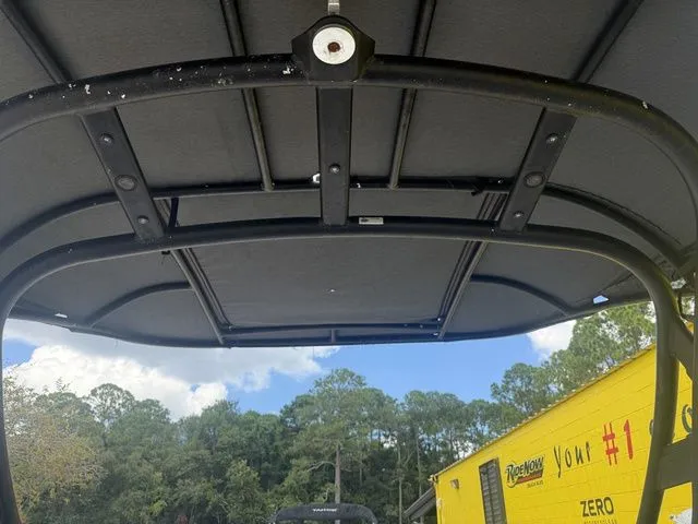 Slide: The Image of Yamaha 242 Limited S E-Series 2018 - 34