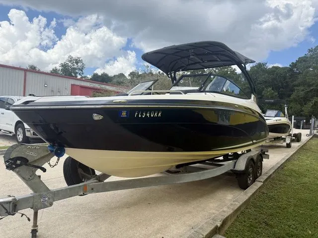 Slide: The Image of Yamaha 242 Limited S E-Series 2018 - 9