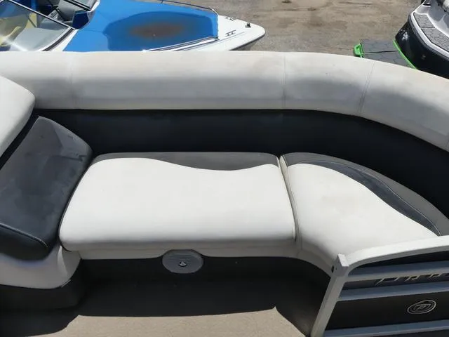 Slide: The Image of Premier Ltd 220 Sunsation 2014 - 11