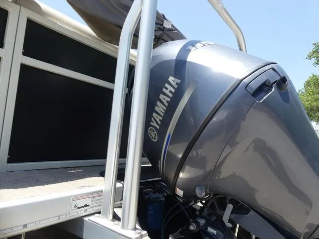 Slide: The Image of Premier Ltd 220 Sunsation 2014 - 4