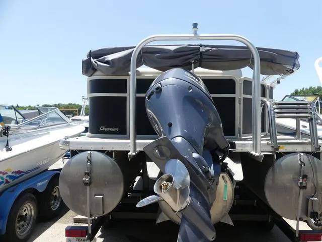 Slide: The Image of Premier Ltd 220 Sunsation 2014 - 6