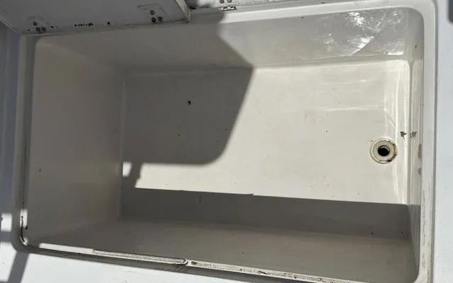 Slide: The Image of Pro-Line 2950 Walkaround 1998 - 14