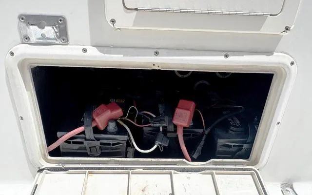 Slide: The Image of Pro-Line 2950 Walkaround 1998 - 18