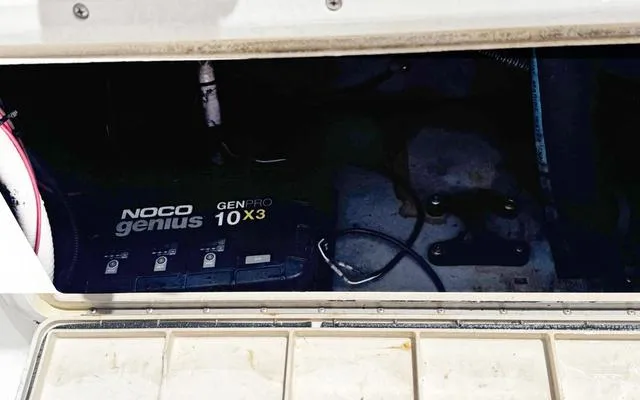 Slide: The Image of Pro-Line 2950 Walkaround 1998 - 19