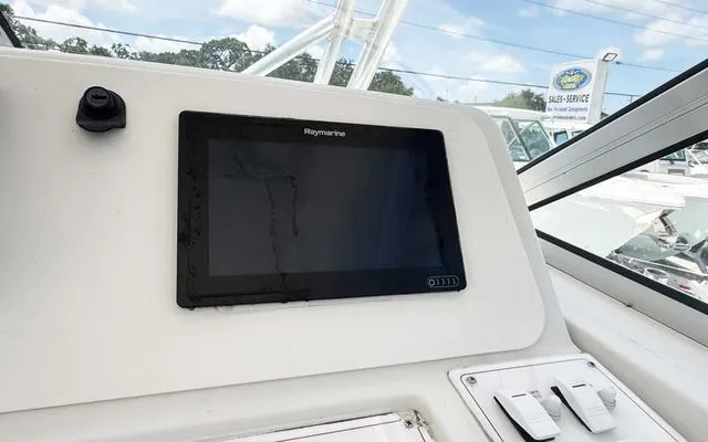 Slide: The Image of Pro-Line 2950 Walkaround 1998 - 26