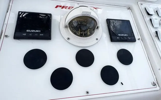 Slide: The Image of Pro-Line 2950 Walkaround 1998 - 28