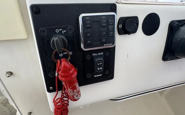 Slide: The Image of Pro-Line 2950 Walkaround 1998 - 29