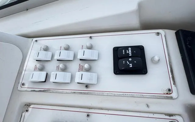 Slide: The Image of Pro-Line 2950 Walkaround 1998 - 30