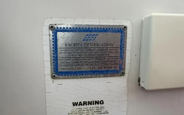 Slide: The Image of Pro-Line 2950 Walkaround 1998 - 32