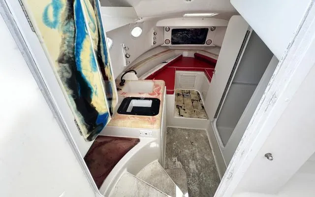 Slide: The Image of Pro-Line 2950 Walkaround 1998 - 34