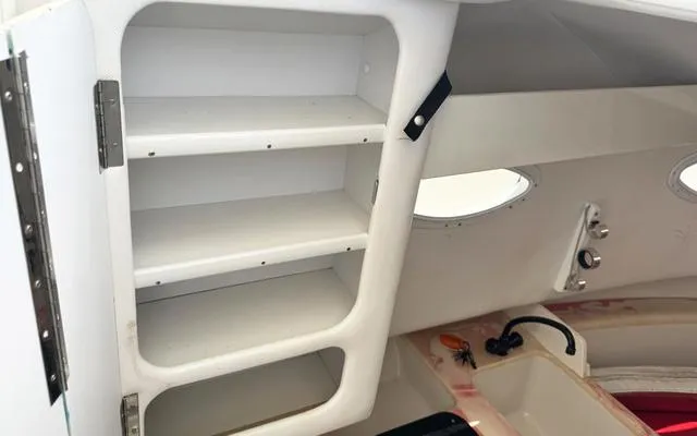 Slide: The Image of Pro-Line 2950 Walkaround 1998 - 35