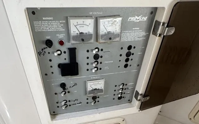 Slide: The Image of Pro-Line 2950 Walkaround 1998 - 41