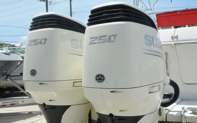 Slide: The Image of Pro-Line 2950 Walkaround 1998 - 7