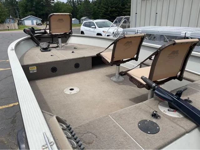 Slide: The Image of MirroCraft 1686 TROLLER TILLER 2010 - 11