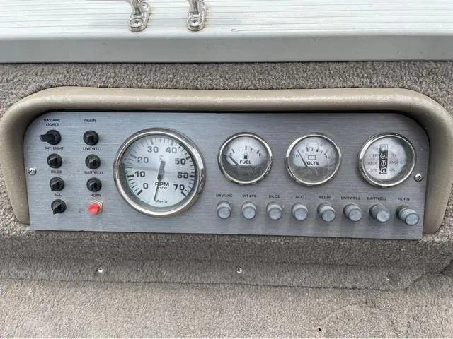 Slide: The Image of MirroCraft 1686 TROLLER TILLER 2010 - 13