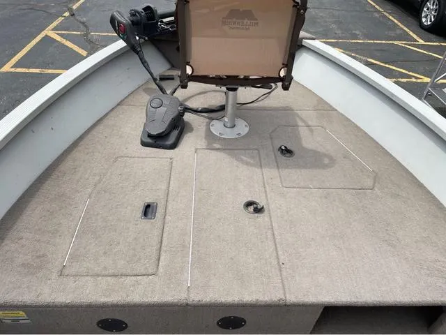 Slide: The Image of MirroCraft 1686 TROLLER TILLER 2010 - 17