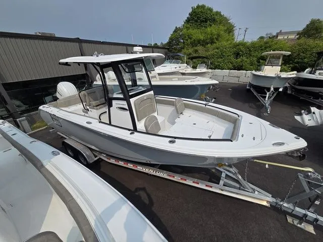 Slide: The Image of Sea Hunt Ultra 255se 2026 - 18