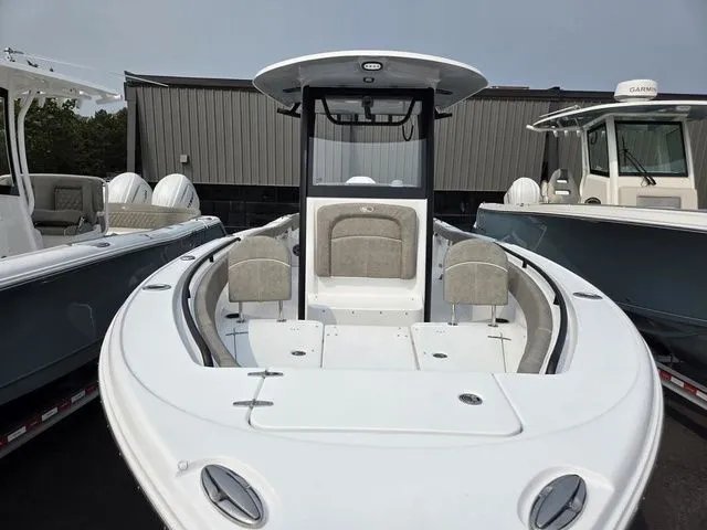 Slide: The Image of Sea Hunt Ultra 255se 2026 - 3