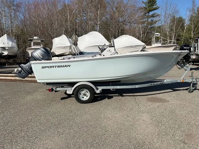 Slide: The Image of Sportsman 17' Island Reef 2017 - 2