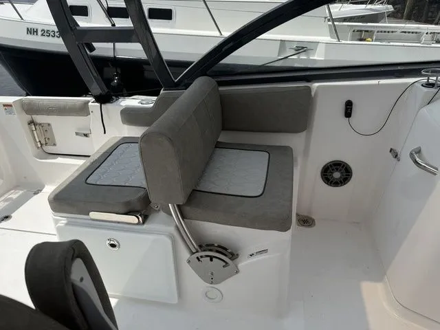 Slide: The Image of Sea Fox 268 Traveler 2023 - 6