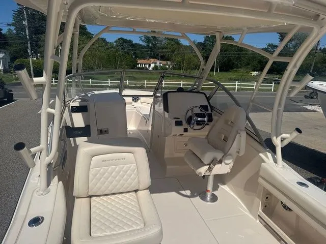 Slide: The Image of Grady-White Freedom 235 2025 - 4