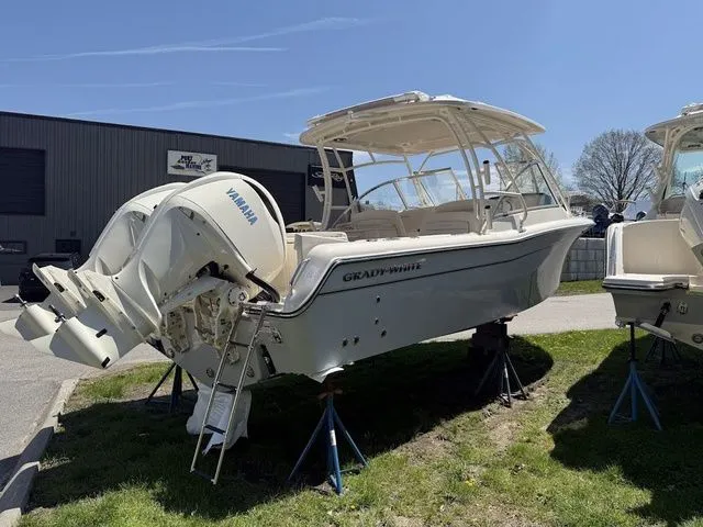 Slide: The Image of Grady-White Freedom 285 2025 - 4