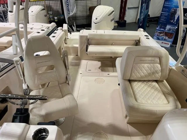 Slide: The Image of Grady-White Freedom 235 2025 - 4