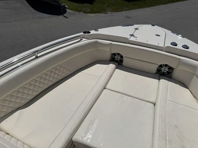 Slide: The Image of Grady-White Freedom 275 2025 - 11