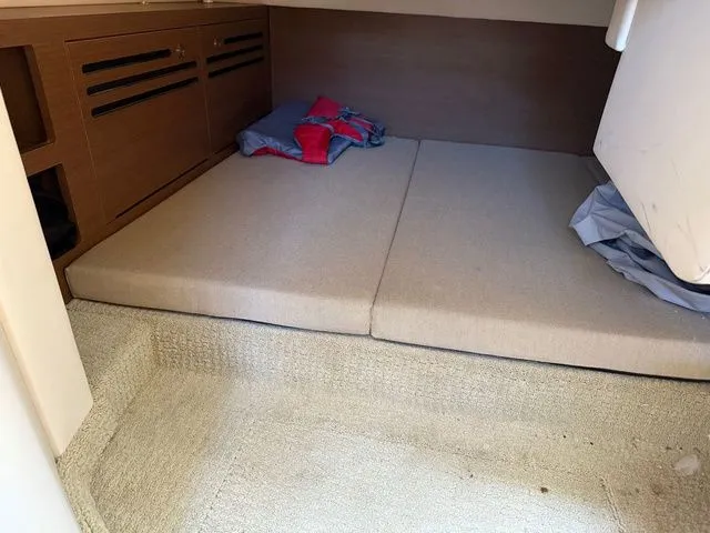 Slide: The Image of Sea Ray 280 Sundancer 2014 - 13