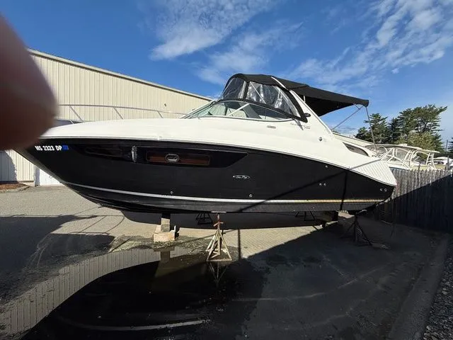 Slide: The Image of Sea Ray 280 Sundancer 2014 - 17