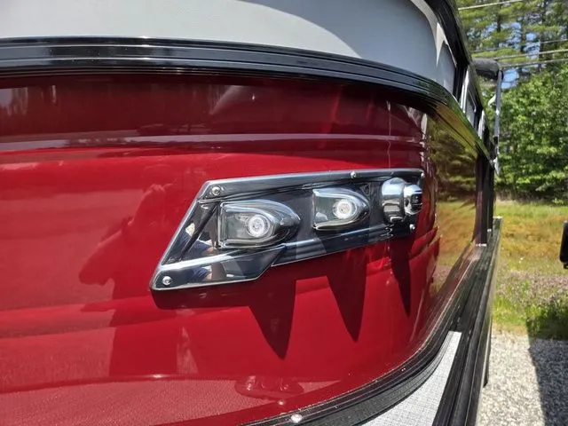 Slide: The Image of Regency 230 DL3 2025 - 7