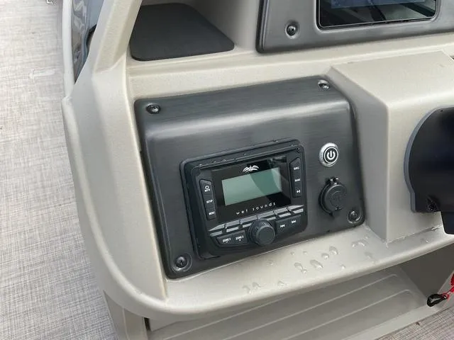 Slide: The Image of Control panel of 2025 Sun Tracker PARTY BARGE® 18 DLX with audio system. - 10