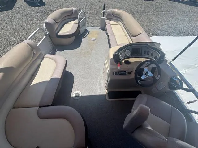 Slide: The Image of Sun Tracker Party Barge 22 DLX 2015 - 7